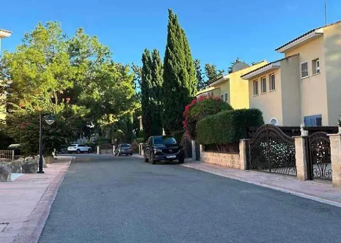 Limnaria Oasis 207 - 1 Bedroom Poolside And Retreat